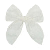 Daisy Fable Bow / WhiteLittle Blush Daisy