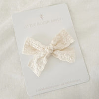 Cream DitsyLittle Blush DaisyBow | Cream Ditsy