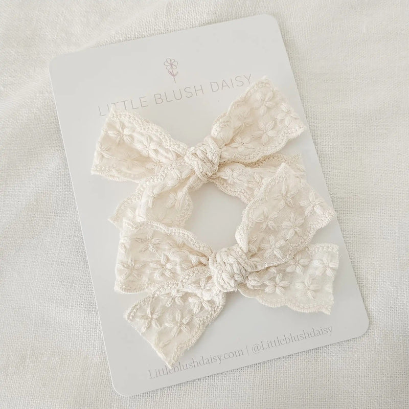 Cream DitsyLittle Blush DaisyBow | Cream Ditsy