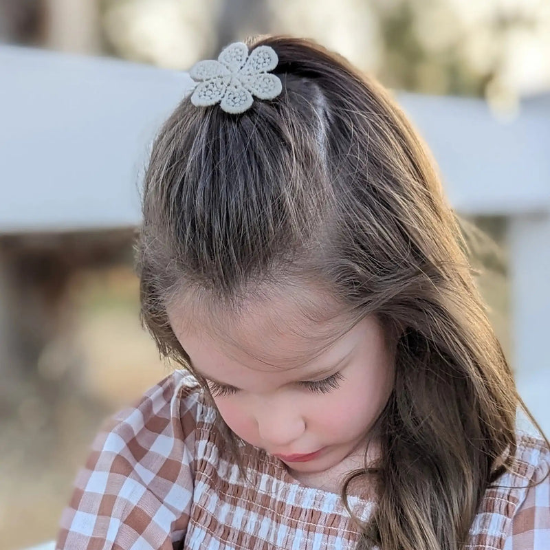 Lace Flower Hair ClipLittle Blush Daisy