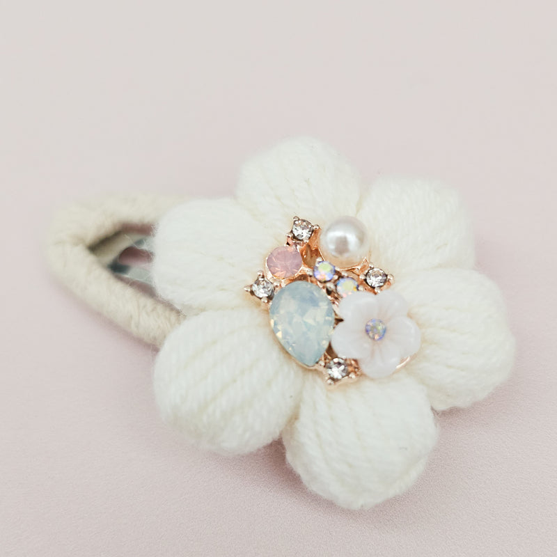 Crochet Hair Clip | Beaded Puff Daisy